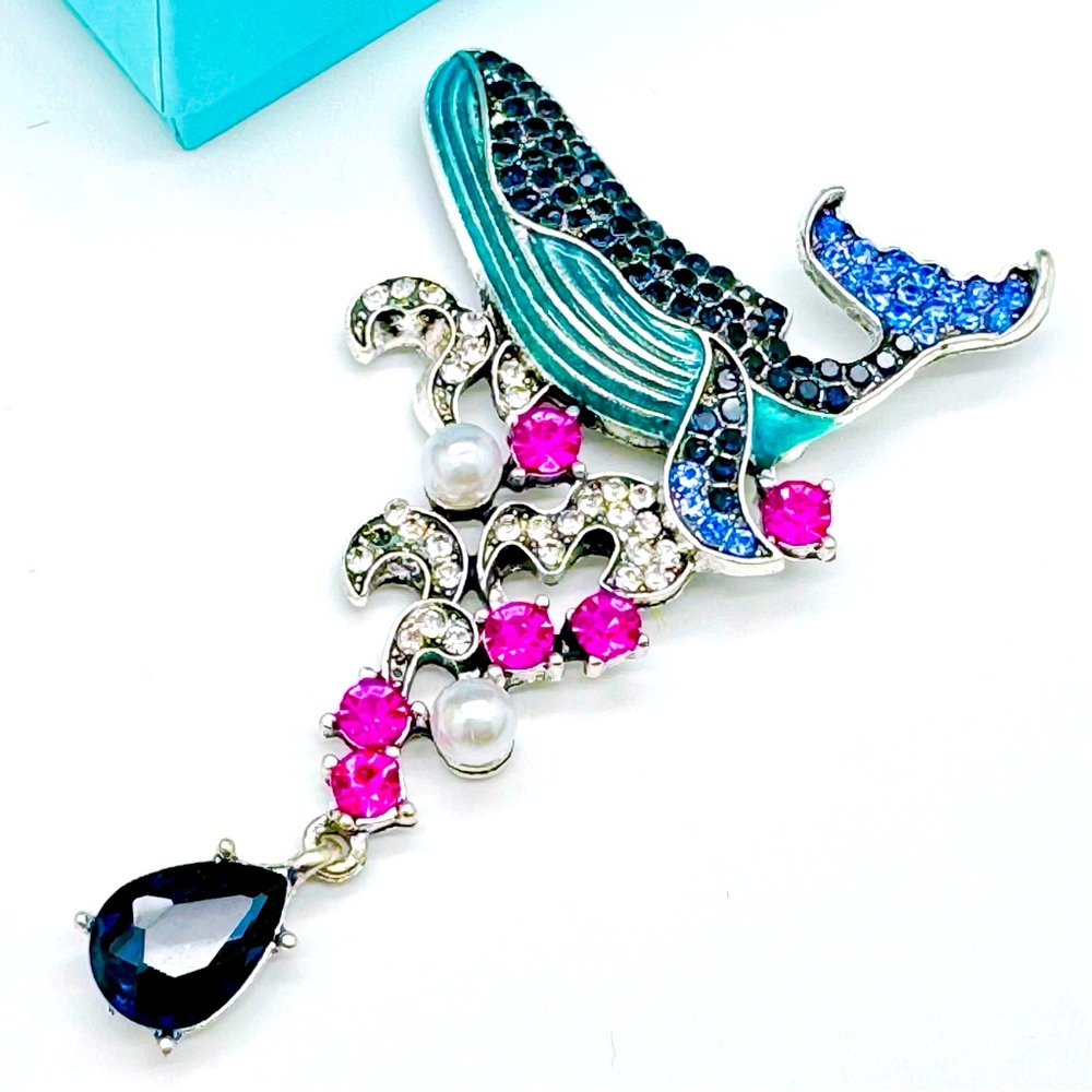 Large Whale Brooch Blue Whale Pin Vintage Style Pin Rhinestone Whale Brooch